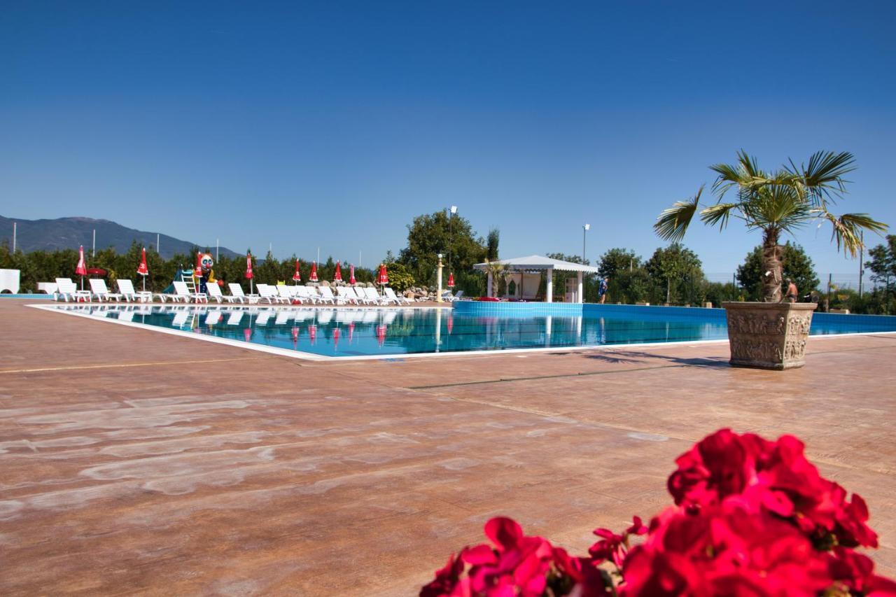 Balneo And Spa Complex Mineral Yagoda Exterior foto